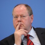SPD-Kanzlerkandidat Peer Steinbrück trat auch gegen Geld bei einer französischen Großbank auf.
