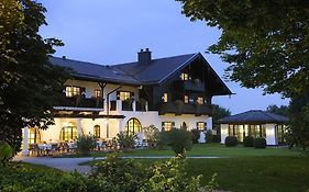 Hotel Gut Ising Chieming Exterior photo